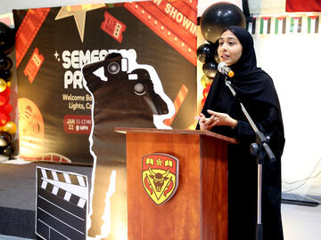 UCQ Student Tabaral hosting the Welcome back event